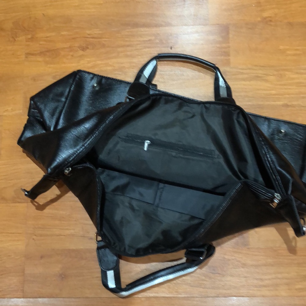 Bags - Picture 5 of 8